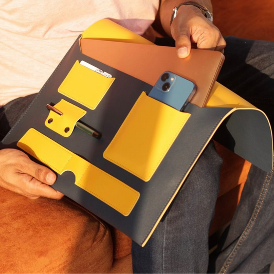 The Hana (하나) Vegan Leather Laptop Organiser (Seoul Midnight)