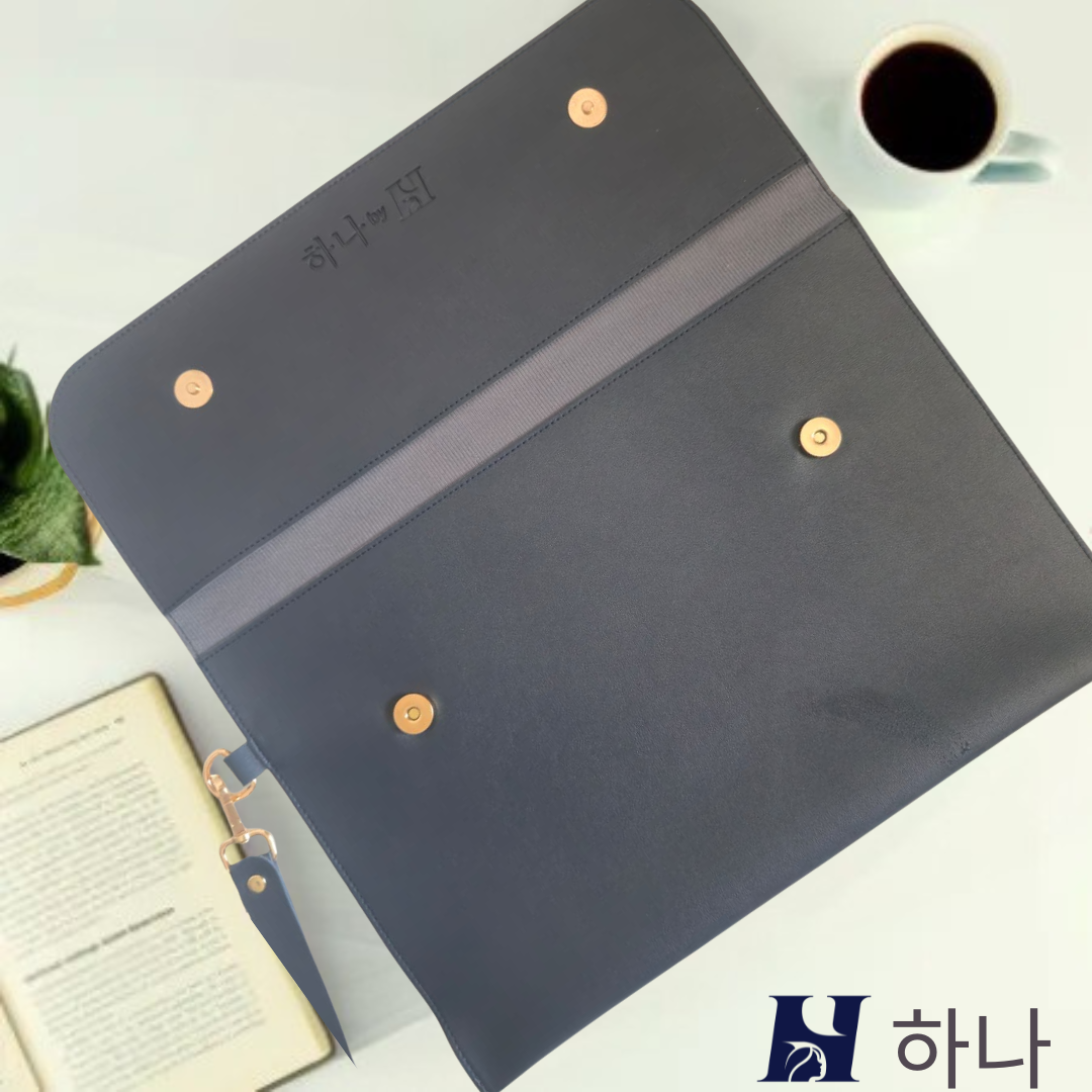 HANA (하나) Luxe Laptop Sleeve with Magnetic Snap Closure| Premium Vegan Leather | Fits 13″, 13.3″ & 14″ Laptops (Up to 14″) | Sleek Water Resistant Single-Tone Blue with Wrist Strap (Seoul Sunset)