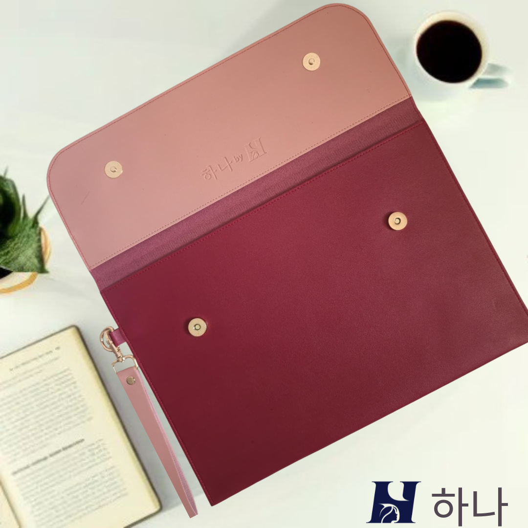 HANA (하나) Luxe Laptop Sleeve with Magnetic Snap Closure| Premium Vegan Leather | Fits 13″, 13.3″ & 14″ Laptops (Up to 14″) | Sleek Water Resistant Two-Tone Tan & Black with Wrist Strap (Crimson Dusk)